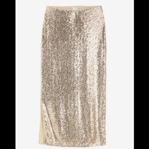 Gold sequined midi skirt with elastic waistband